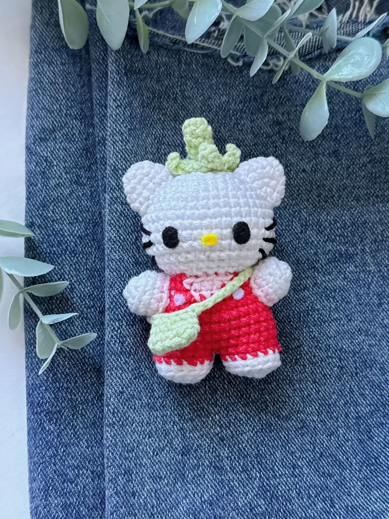 Hello kitty crochet pattern!