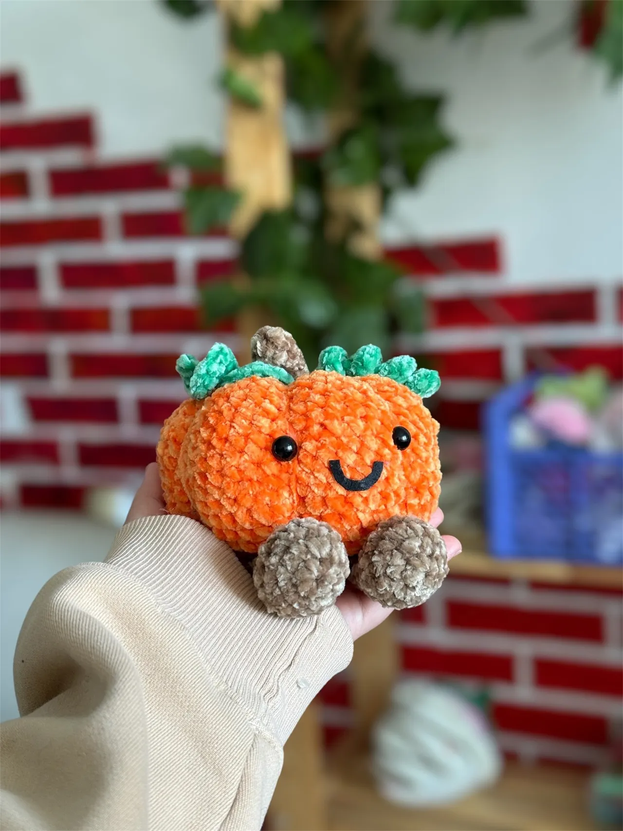 Pumpkin friend crochet pattern <3