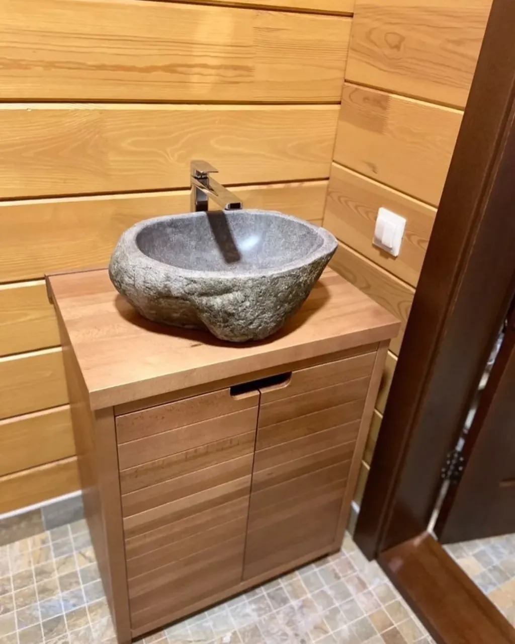 Ещё один довольный клиент!

#каменнаяраковина 
#раковинаизкамня
#тюмень 
#лофтдизайн 
#лофт
#настоящийкамень 
#stonesink
#нехуевыйкамень
#раковинаназаказ
#речнойкамень