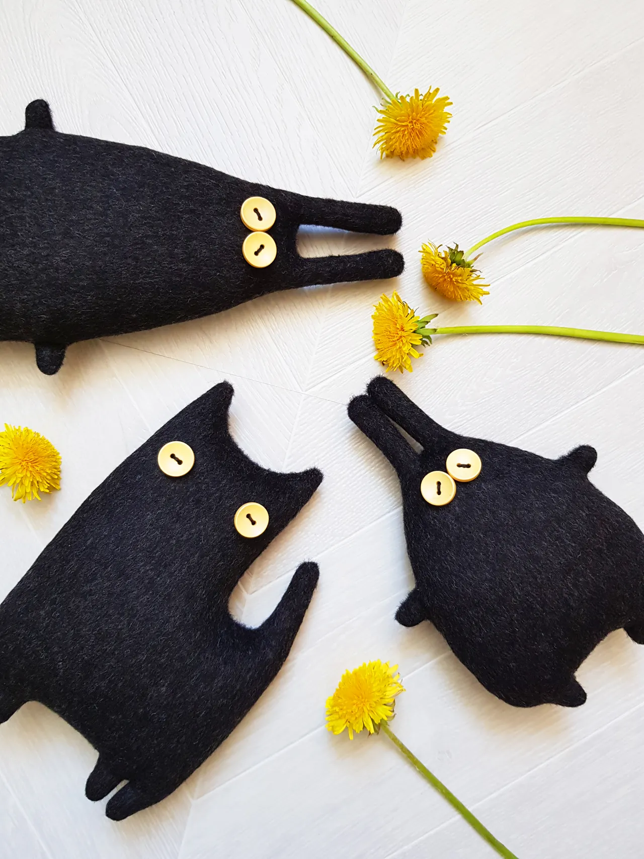 Cool, easy, and creative! My favorite Halloween doll patterns!