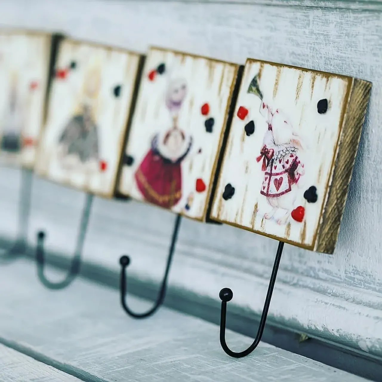 Hooks on the wall Alice in Wonderland by WoodscraftGifts
Wooden clothes hooks are made using decoupage technique.
The base of solid pine, metal hooks, each hanger consists of one super convenient hook
Hooks will withstand any clothing except thick fur coats or sheepskin coats.
Also this hanger can be used under the public key.
Your keys will always be in place, and in the case of haste you will not be difficult to find them. **********************************
#woodscraftgifts #handmade #aliceinwonderland #cheshirecat #rabbit #aliciakeys #alicehooks #handmadegifts #handmadedecor #woodhangers