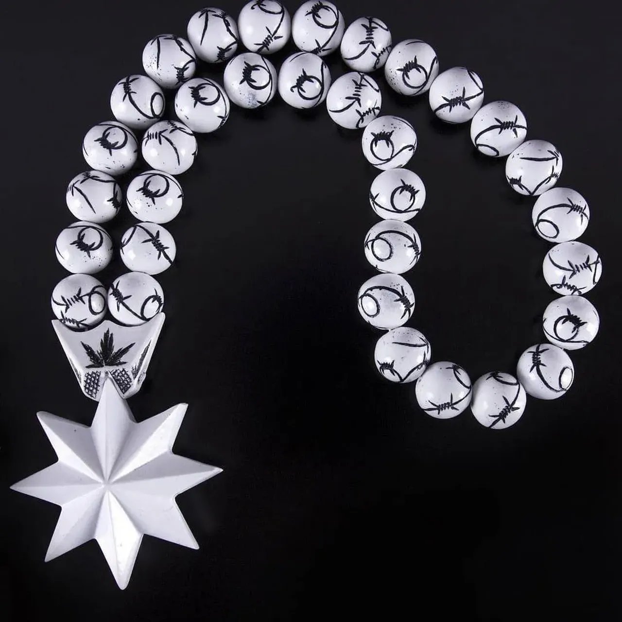 По многочисленным просьбам снова в продаже модель, о которой многие из вас постоянно спрашивают!
Специально для вас возобновили её производство.
⠀
✵ Материал: полиэфирная смола
✵ 33 бусины
✵ 100% ручная работа
⠀
Доставка четок по всей России:
- Почтой России, СДЭК, ПЭК
- Авито доставкой
- через сайт Wildberries по ссылке:
https://www.wildberries.ru/brands/venetsiya-170197

​

#четки, #купитьчетки, #купитьправославныечетки, #купитьмусульманскиечетки, #православныечетки, #мусульманскиечетки, #купитьперекидныечетки, #перекидныечетки, #бусиныкупить, #четкиинтернетмагазин, #православныйинтернетмагазин, #четкимосква, #подарокбрату,​ #подарок,​ #подарокмужу,​ #подарокна23, #подарокнапраздник, #гдекупитьчетки, #четкимагазин, #деньрождение, #подарокнаденьрождение, #четкивмашину

​