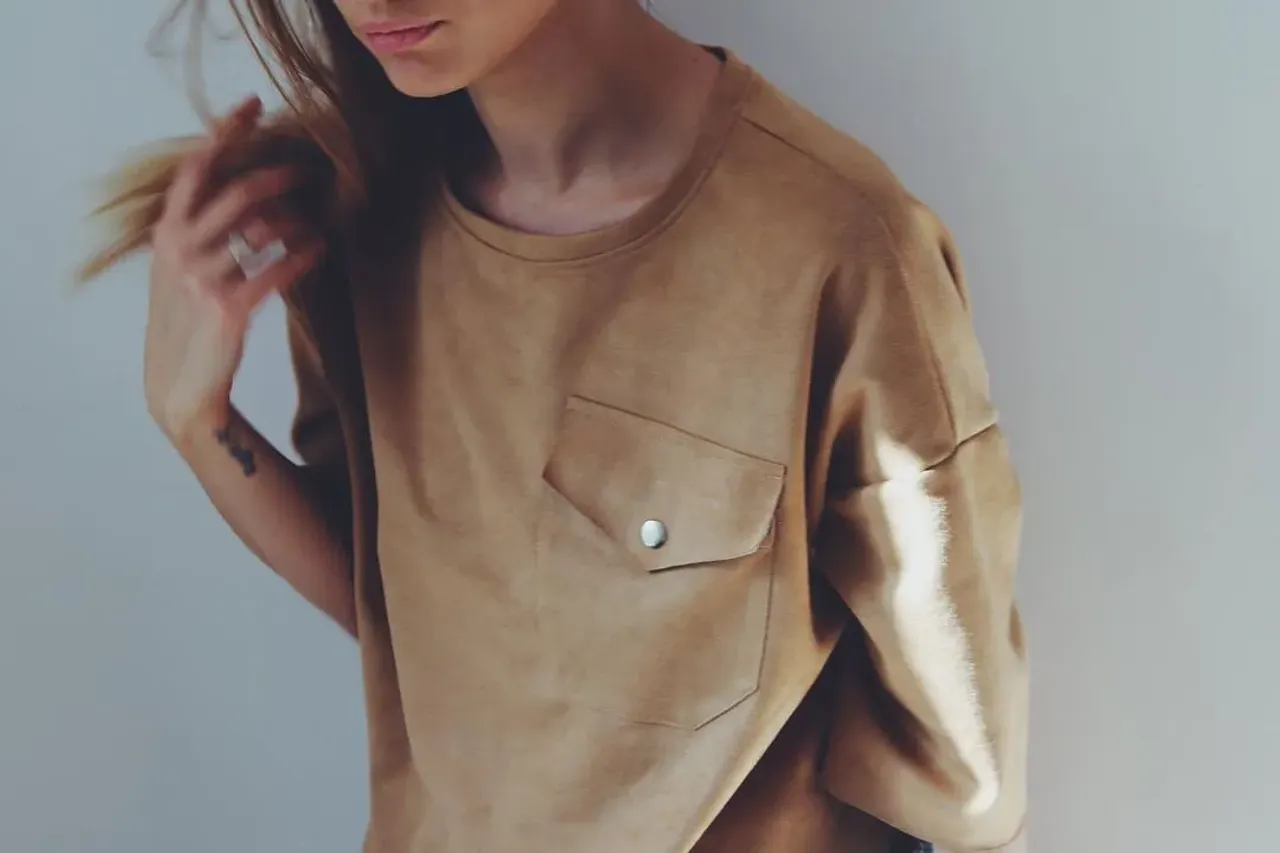 А вот это мои самые любимчиковые любимцы/ Замшевые свитшоты 🔥
•
•
#sweatshirt#top#beige#бежевый##fashion#style#neutrals#ootd#look#dress#замшевыйтоп#suede#top#awesome#beauty#trend#oversize#love#girls#lifestyle#fashionstyle#minimalism#ljamзамша #ljam_suede