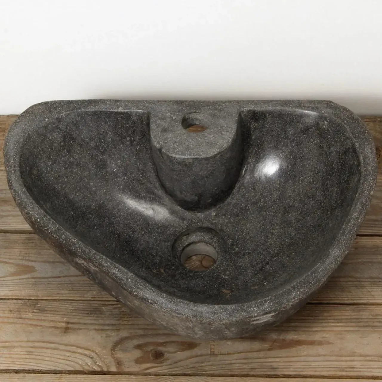 .
Натуральный камень — удивительный материал для изготовления предметов интерьера. Он и красив, и практичен, и долговечен, и придает каждому изделию ту уникальность, которую дарит человеку сама природа. .
⚠️В наличии раковины из натурального камня риверстоуна.
⚠️Имеется специальное отверстие для смесителя.
.
💎Создайте роскошную атмосферу в ванной комнате вместе с нами!!!💎
.
.

#раковиныbanglo#раковинаизокаменелогодерева#раковиныизкамня #раковиныизнатуральногокамня #раковинаизоникса #раковинаизмрамора #работаскамнем#дизайнерскаяпродукция #декорванной #ваннаякомната #аксессуарыизкамня #раковинадляванной#элитнаясантехника#лофт #лофтдизайн #лофтинтерьер #ваннаякомнатадизайн #дизайнподключ#ремонтподключ #ремонтваннойкомнаты #лофтваннаякомната #идеидлядома #ремонтквартиры