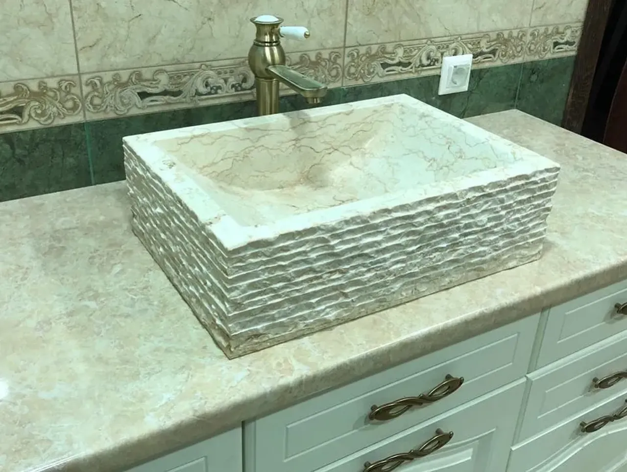 Наши клиенты самые лучшие 👏👏👏
Снова порадовали нас фотоотчетом 📸

#ковинаизмрамора#раковинаизбетона#раковинаизискуственногокамня#раковинаизречногокамня#раковинаизтравертина#раковинаизгранита#раковинаизискусственногокамня#раковинаизнатуральногокамня#ваннаялофт#ваннаямечты#ваннаядизайн#ваннаямебель#ваннаямоеймечты#оникссподсветкой#ониксвинтерьере#оникскамень#оникснатуральный#ониксподсветка#ониксмосква#ониксспб#деревовинтерьере#дереворучнойработыд#деревовванной#раковиныbanglo
