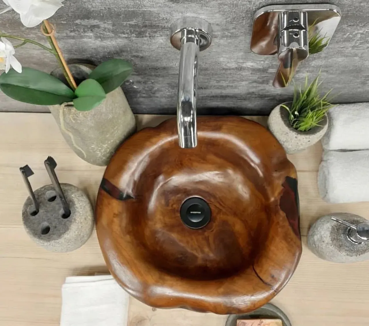 .
🤔Многим трудно представить использование древесины в непосредственном контакте с водой...но....⬇️
.
🌳Тик идеально подходит для изготовления раковин наравне с керамикой, натуральным и искусственным камнем, металлом и стеклом.
.
‼️ не гниет, не боится воды, древесина насыщена маслами👌
.
#раковиныbanglo#раковинаизокаменелогодерева#раковиныизкамня #раковиныизнатуральногокамня #раковинаизоникса #раковинаизмрамора#раковинаиздерева #раковинаизтика #работаскамнем#дизайнерскаяпродукция #декорванной #ваннаякомната #аксессуарыизкамня #раковинадляванной#элитнаясантехника#лофт #лофтдизайн #лофтинтерьер #ваннаякомнатадизайн #дизайнподключ#ремонтподключ #ремонтваннойкомнаты #лофтваннаякомната #идеидлядома #ремонтквартиры