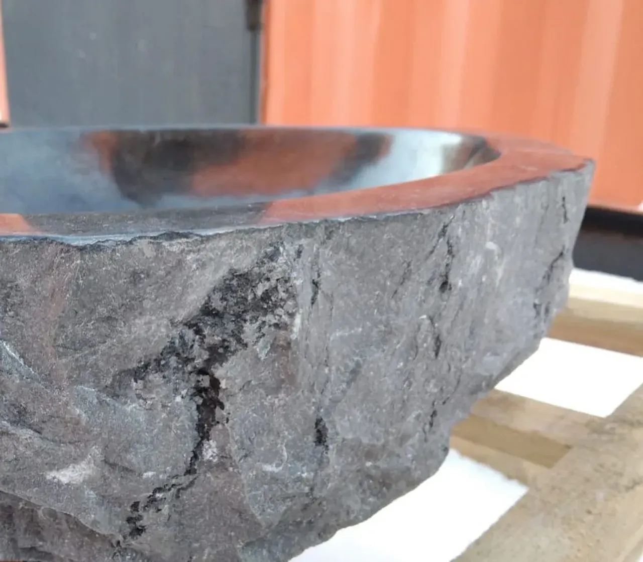 ☝️У раковин из натурального мрамора есть ряд преимуществ:

✅ “живой” материал;
✅красивейшая структура;
✅влагостойкость, 
✅прочность;
✅долголетие;
✅уникальность изделия.

#раковиныbanglo#раковинаизокаменелогодерева#раковиныизкамня #раковиныизнатуральногокамня #раковинаизоникса #раковинаизмрамора #работаскамнем#дизайнерскаяпродукция #декорванной #ваннаякомната #аксессуарыизкамня #раковинадляванной#элитнаясантехника#лофт #лофтдизайн #лофтинтерьер #ваннаякомнатадизайн #дизайнподключ#дизайнподключмосква #раковинымосква #раковиныспб