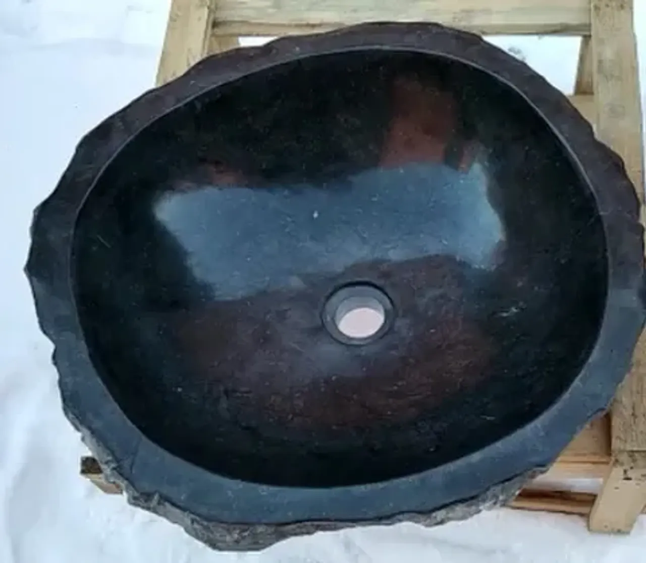 ☝️У раковин из натурального мрамора есть ряд преимуществ:

✅ “живой” материал;
✅красивейшая структура;
✅влагостойкость, 
✅прочность;
✅долголетие;
✅уникальность изделия.

#раковиныbanglo#раковинаизокаменелогодерева#раковиныизкамня #раковиныизнатуральногокамня #раковинаизоникса #раковинаизмрамора #работаскамнем#дизайнерскаяпродукция #декорванной #ваннаякомната #аксессуарыизкамня #раковинадляванной#элитнаясантехника#лофт #лофтдизайн #лофтинтерьер #ваннаякомнатадизайн #дизайнподключ#дизайнподключмосква #раковинымосква #раковиныспб