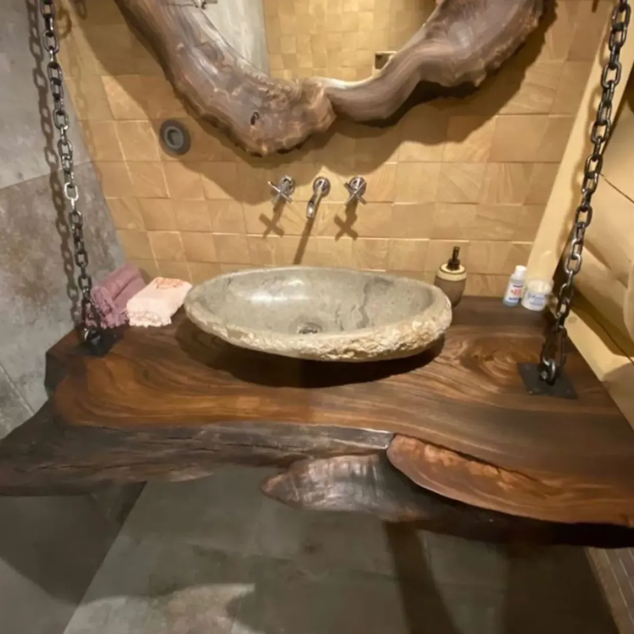 Ничто так не радует , как #отзывыдовольныхклиентов❤️ 
.
Спасибо за доверие 🤝🙏
 .
#раковиныbanglo#раковинаизокаменелогодерева#раковиныизкамня #раковиныизнатуральногокамня #раковинаизоникса #раковинаизмрамора #работаскамнем#дизайнерскаяпродукция#слэбы #слэбыизмассивадерева#слэбыспб #слэбымск #декорванной #ваннаякомната #аксессуарыизкамня #раковинадляванной#элитнаясантехника#лофт #лофтдизайн #лофтинтерьер #ваннаякомнатадизайн #дизайнподключ#дизайнподключмосква #раковинымосква #раковиныспб