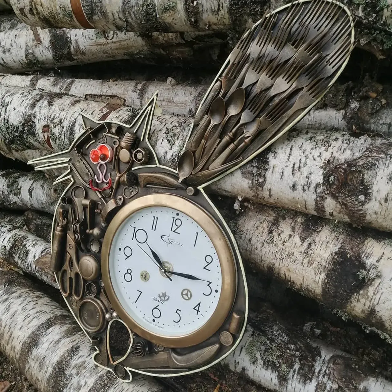 ⚙️ Снова часы в виде КОТа. Делаю уже четвёртые, в этот раз для кухни. #SanSey #уют #стимпанк #часы #интерьер
°
°
°
С уважением, 
⚙️Мастерская "SanSey.Steampunk", Александр Самышин
