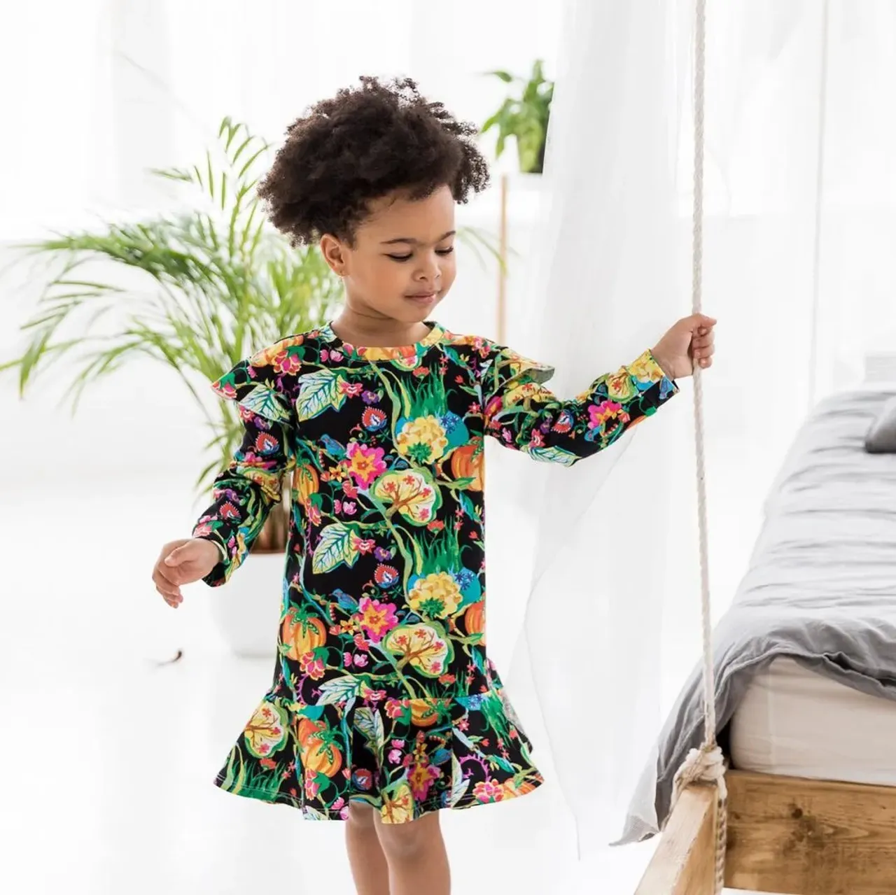 Яркие трикотажные нарядные костюмы из 100% хлопка!
Комплект «Райская птичка» 98, 110
Двусторонние бомберы 92, 98, 104, 110
Комплект «Ривьера» 98, 104, 110
Комплект «Розовый сад» 104, 110
Бомбер 98
Платье «Райская птичка» 98
Платье «Розовый сад» 110