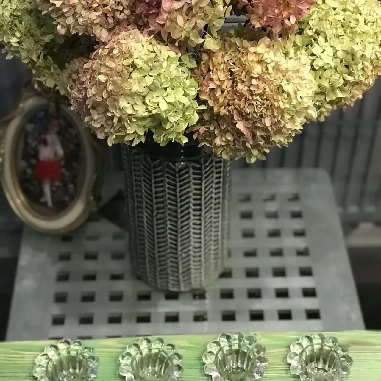 Тональность может быть разной  #дуб#слэб#тепло#дом#интерьер#стол#штучно#дизайн#слюбовью#артдеко#этно#модерн#стиль#эко#творчество#уникум#ручнаяработа#