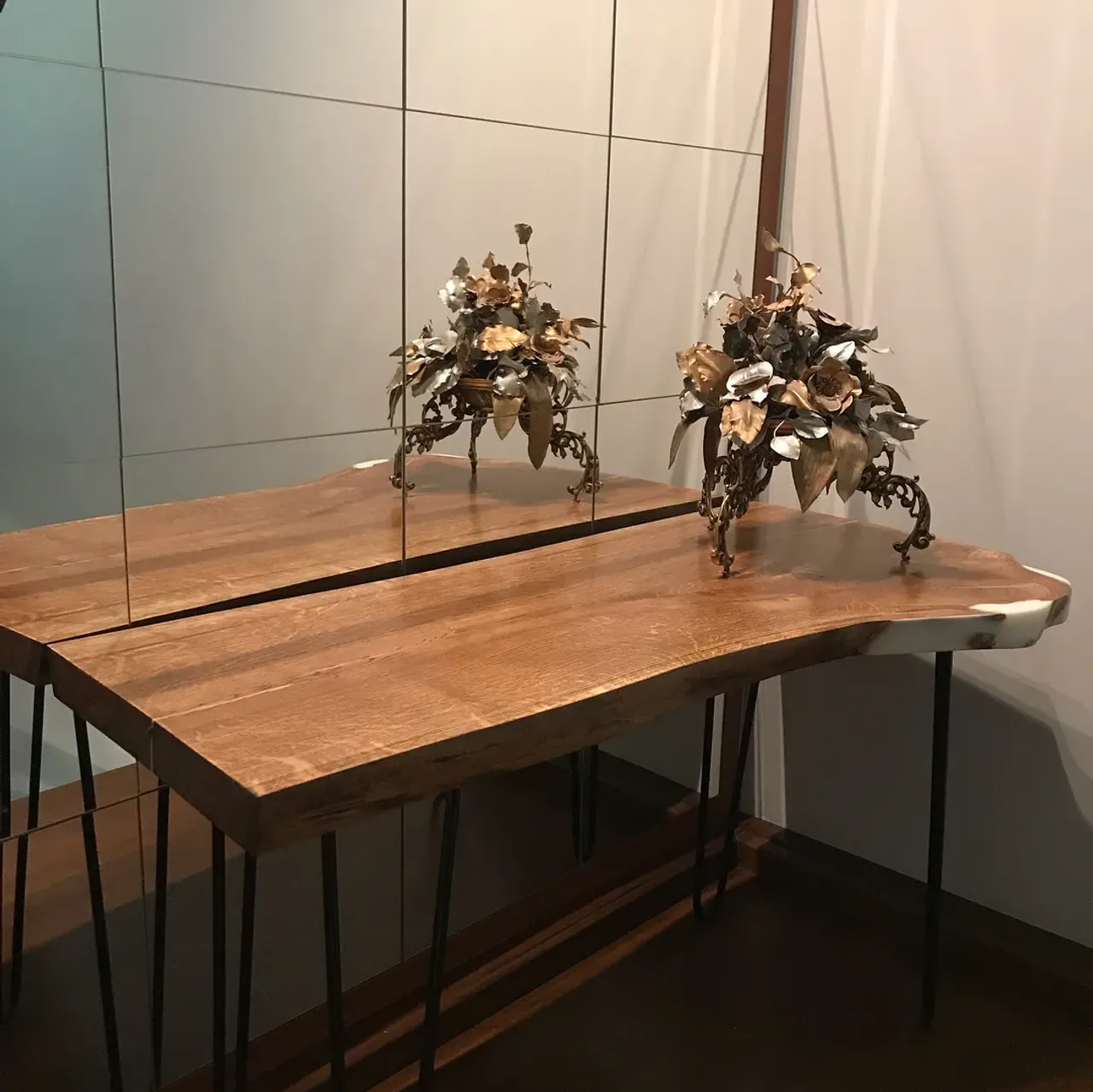 #неоклассика#столрека#столыизмассива#мебельназаказ#Москва#столики##лофт#интерьер#слэб#дуб#спил#дизайн#горнаяакация#карагач#камин#стол#мебель#эксклюзив#подарок#масло#авторскийдизайн#кавказскийдуб#wood#клен#дуб#орех#ильм#вяз#орех#☎️+7 915 3363 520