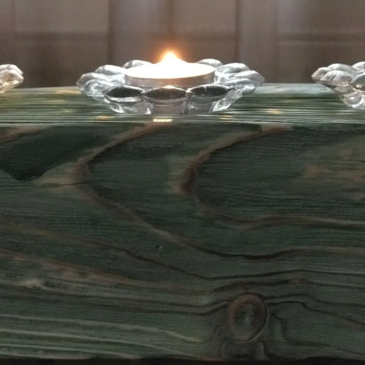 Тональность может быть разной  #дуб#слэб#тепло#дом#интерьер#стол#штучно#дизайн#слюбовью#артдеко#этно#модерн#стиль#эко#творчество#уникум#ручнаяработа#