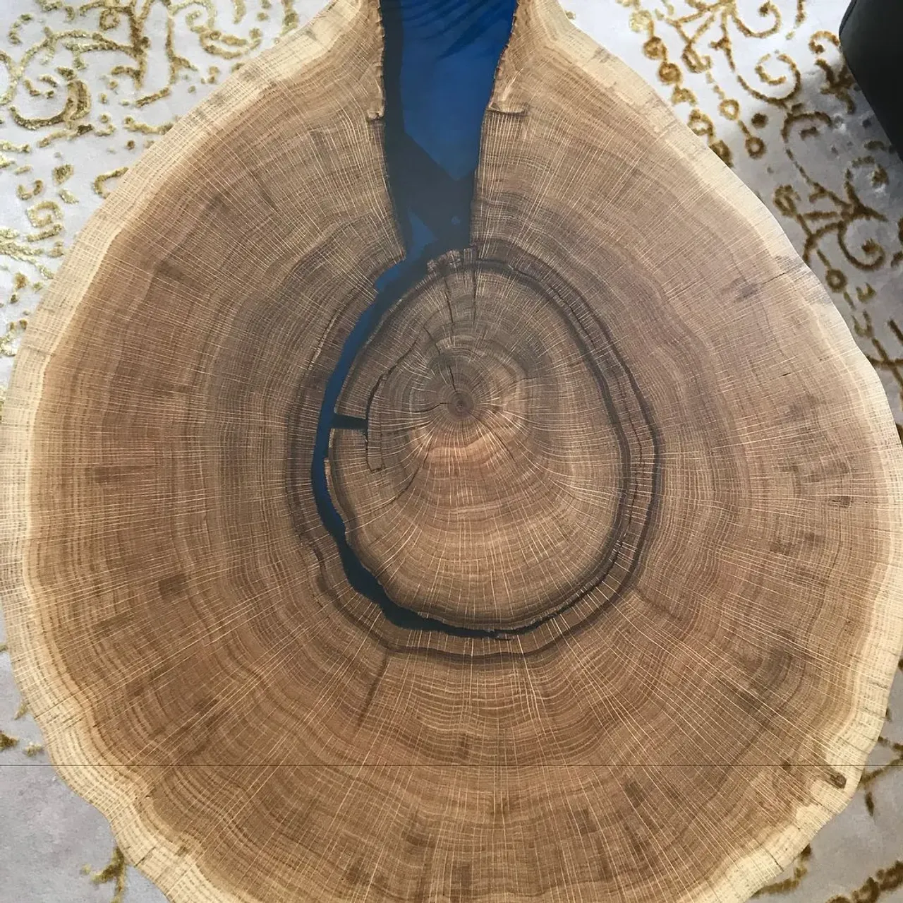 #массив#дерево#душа#сделаннослюбовью#столики##лофт#интерьер#слэб#дуб#спил#дизайн#горнаяакация#карагач#камин#стол#мебель#эксклюзив#подарок#масло#авторскийдизайн#кавказскийдуб#wood#