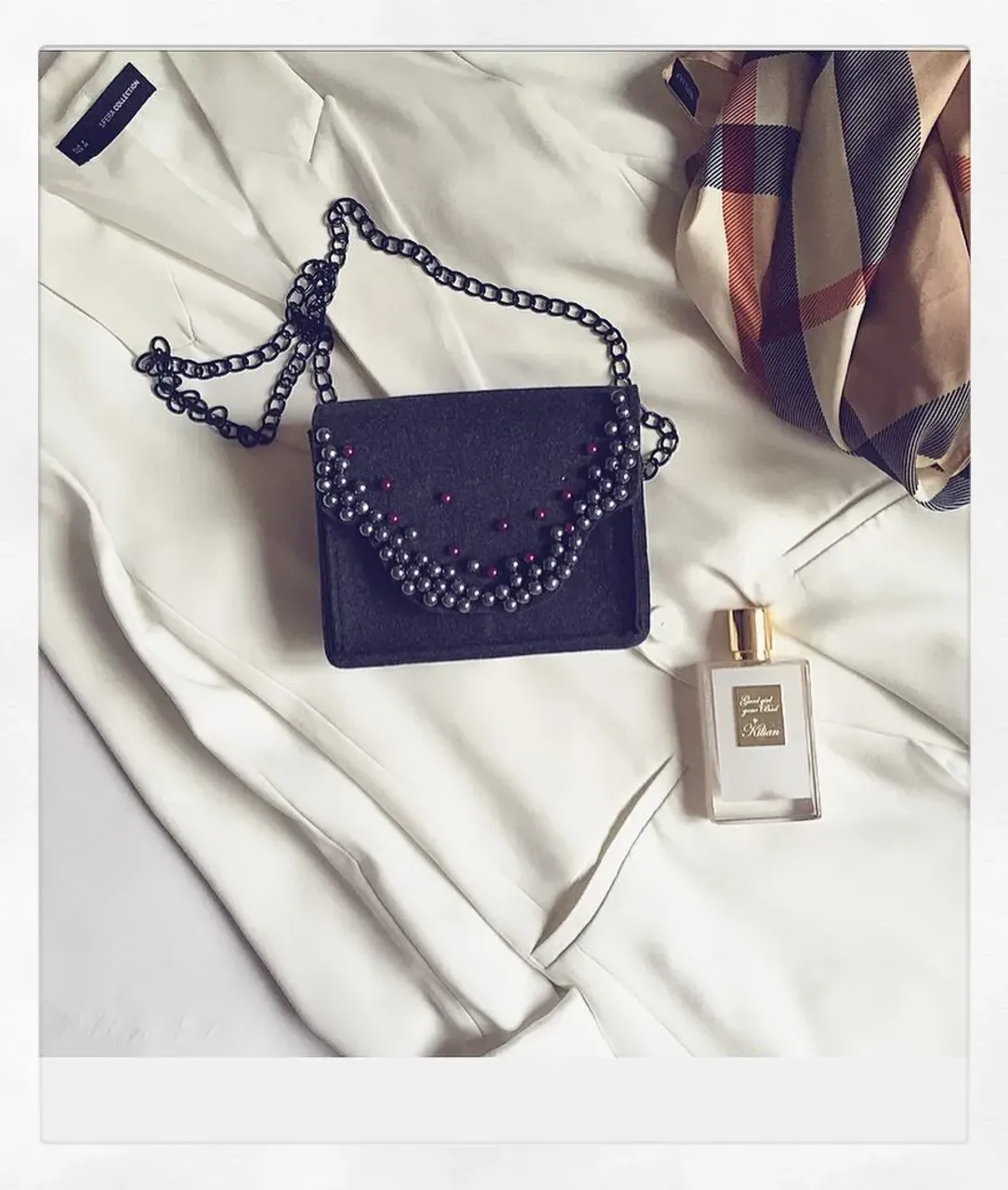 Маленькая версия вашей любимой сумочки с натуральными камнями и жемчугом😍✨ #bag#barvikhaluxuryvillage #dubai #newyork #cosmopolitan #vogue #france #bloggers #moscow #moscowfashionweek #moskowcity #network #networking #fashionweek