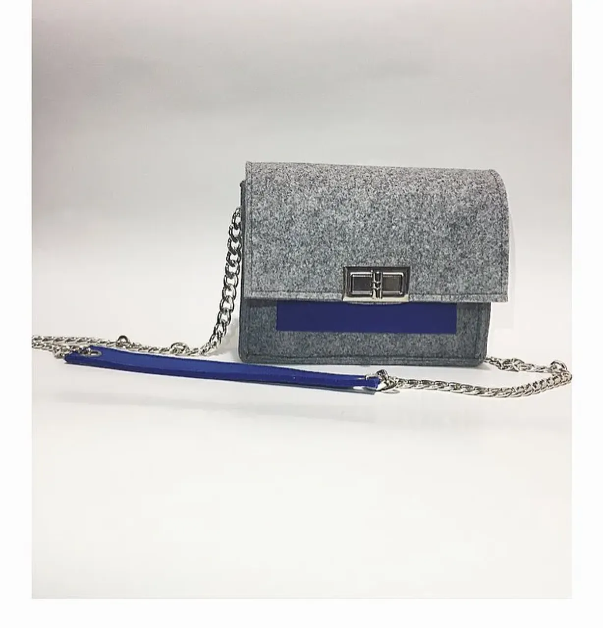 #bag#barvikhaluxuryvillage #dubai #newyork #cosmopolitan #vogue #france #bloggers #moscow #moscowfashionweek #moskowcity #network #networking #fashionweek #москвасити #вышетольколюбовь #moscowsity #vogue #voguerussia #фетр #кожа #америка #russianblogger #styleblogger