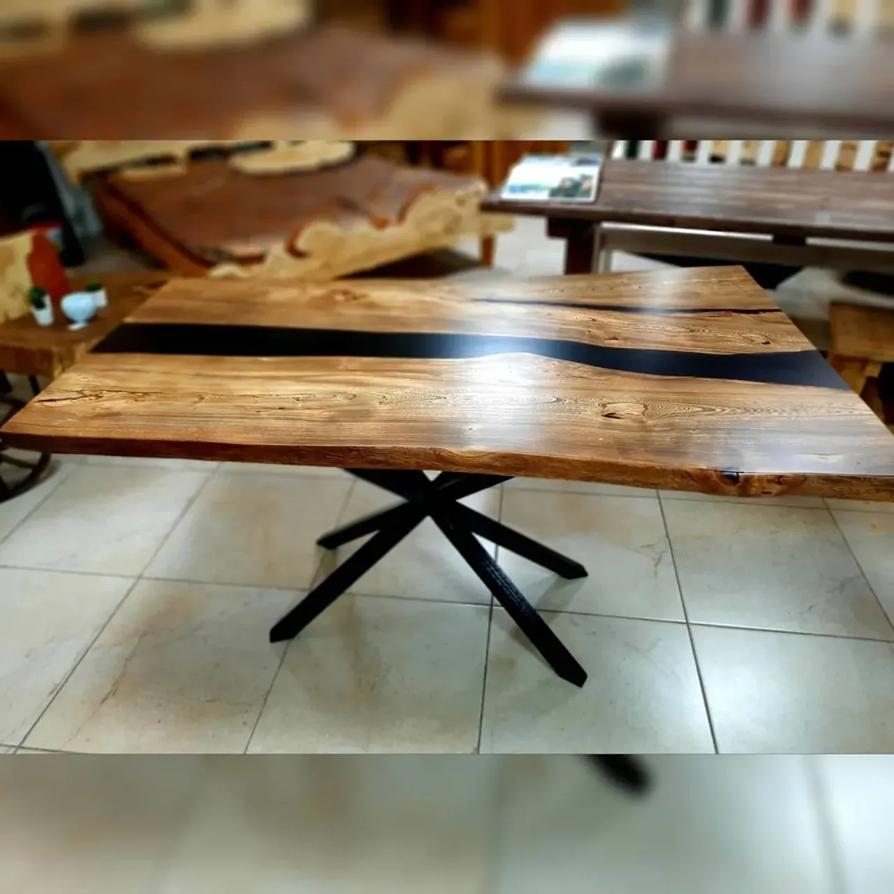 СТОЛ-РЕКА(ВЯЗ-КАРАГАЧ)
💥💥💥
#masterkoren52 #подарок #спилы #столы #стулья #столрека #массив #мебель #можевельник #зеркалоизслэба#амбарнаядоска #живойкрай #дуб #кап #ретродоска #печатьнадосках #печатьнадоскахнижнийновгород #часынаспиле#картинынадосках#нижнийновгород#эксклюзив#интерьер #люстра#корень#капакорень#слэбы#панно#мебельлофт#деревяннаямозаика