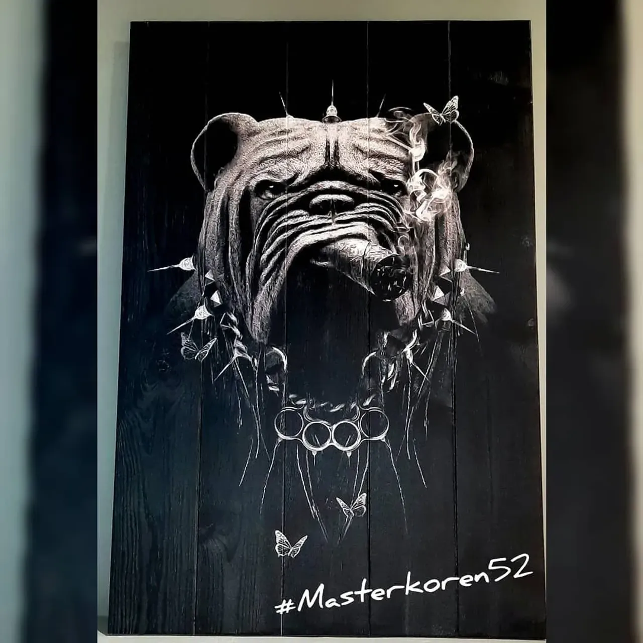 Выбирая что-то новое и оригинальное для своего интерьера, обратите внимание на картины на досках . Это прекрасный способ преобразить интерьер и подчеркнуть его индивидуальность, ведь картины могут быть изготовлены по нашим изображениям или по вашим собственным фотографиям. Картины на досках могут служить отличным подарком на любой праздник.
💥💥💥💥
#masterkoren52 #подарок #спилы #столы #стулья #столрека #массив #мебель #можевельник #зеркалоизслэба#амбарнаядоска #живойкрай #дуб #кап #ретродоска #печатьнадосках #печатьнадоскахнижнийновгород #часынаспиле#картинынадосках#нижнийновгород#эксклюзив#интерьер #люстра#корень#капакорень#слэбы#панно#мебельлофт#деревяннаямозаика