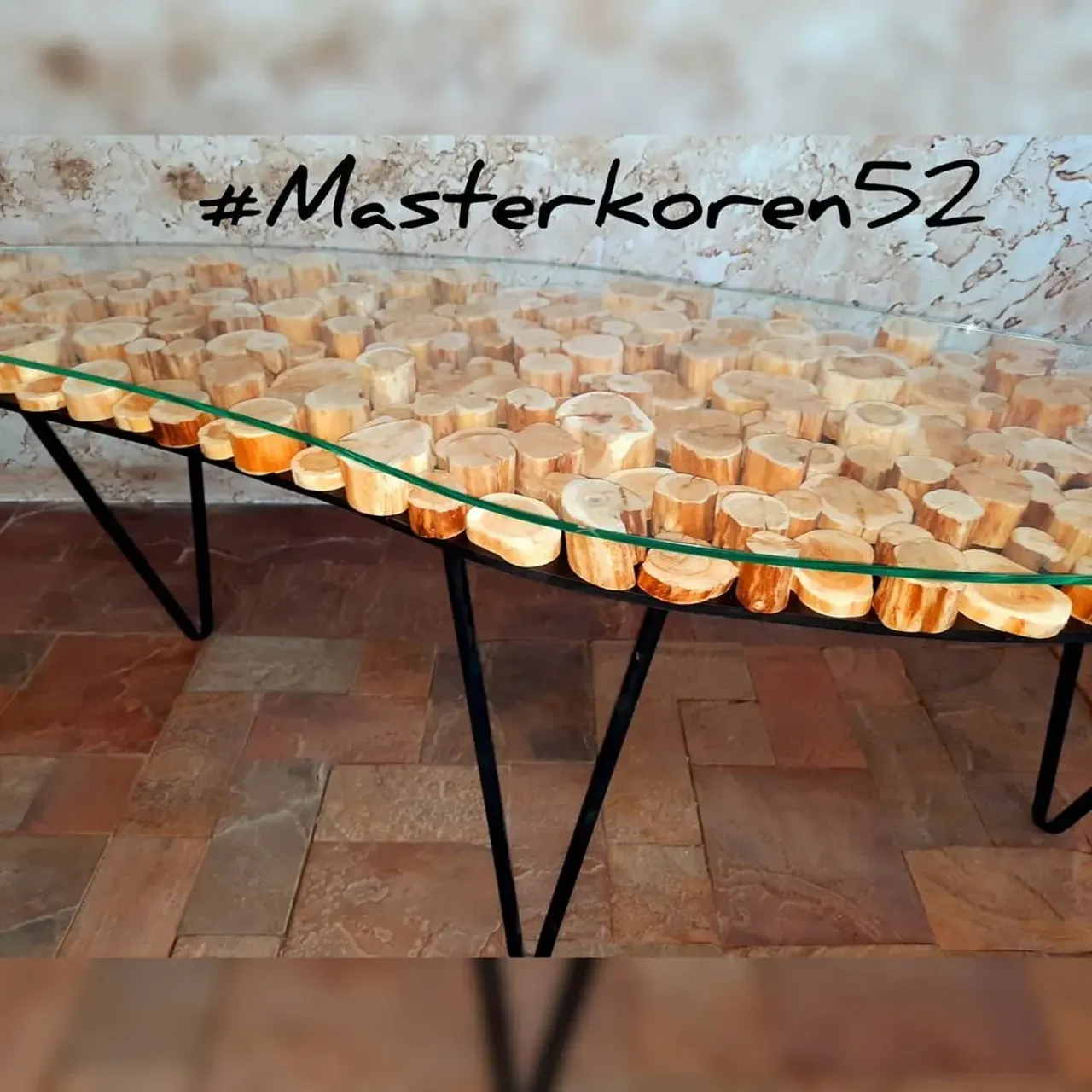 СТОЛ ИЗ СПИЛОВ МОЖЖЕВЕЛЬНИКА ПОД СТЕКЛОМ 0.8ММ,1,5м×0,4м,ПЕРЕПАД СПИЛОВ ОТ 1 СМ ДО 3 СМ,ЛЮБЫЕ ФОРМЫ СТОЛОВ И РАЗМЕРОВ ПО ВАШИМ ПОЖЕЛАНИЯМ,НЕВЕРОЯТНЫЙ ЗАПАХ МОЖЖЕВЕЛЬНИКА БУДЕТ ДОЛГОЕ ВРЕМЯ ВАС РАДОВАТЬ,КСТАТИ ЕГО ВЫДЕЛЯЕМЫЕ ФИТОЦИДЫ УБИВАЮТ ВСЕ ВИДЫ БАКТЕРИЙ И ВИРУСОВ В ПОМЕЩЕНИИ
💥💥💥
#masterkoren52 #подарок #спилы #столы #стулья #мозаика #массив #мебель #можевельник #дерево #дизайн #дом #дуб #кап #круто #картинынадосках #рустика #часы#архитектура#нижнийновгород#эксклюзив#интерьер #люстра#корень#капакорень#слэбы#панно#мебельлофт#деревяннаямозаика