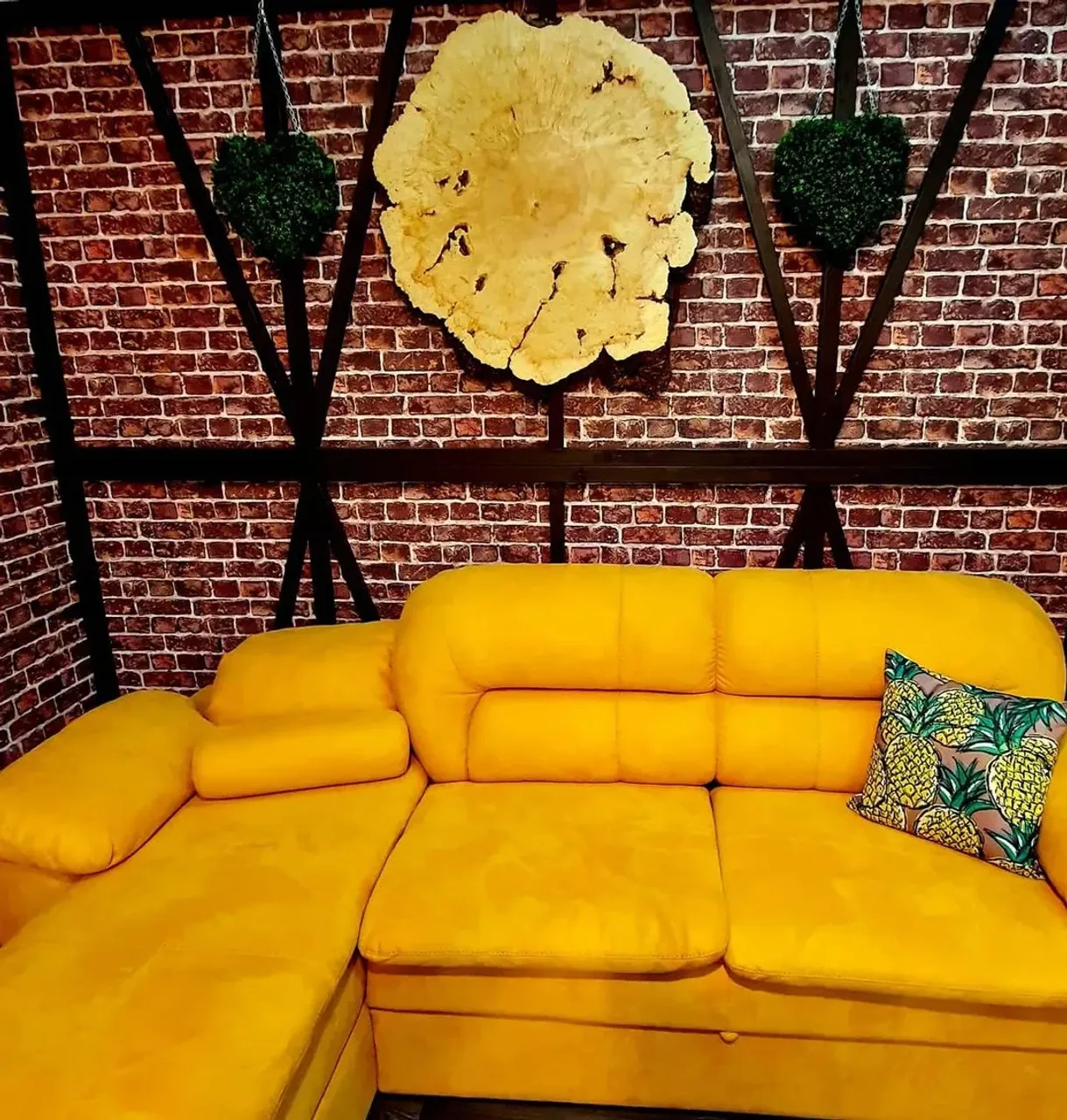 ПАННО НА СТЕНУ ИЗ СПИЛА КАПА КОРНЯ КЛЕНА 90СМ,ЕСТЬ РАЗНЫЕ ФОРМЫ И РАЗМЕРЫ
#masterkoren52 #подарок #спилы #столы #стулья #мозаика #массив #мебель #можевельник #дерево #дизайн #дом #дуб #кап #круто #корнепластика #рустика #часы#архитектура#нижнийновгород#эксклюзив#интерьер #люстра#корень#капакорень#слэбы#панно#мебельлофт#деревяннаямозаика