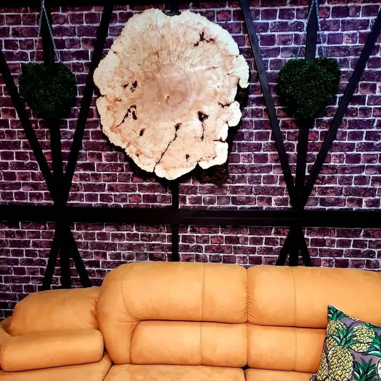 ПАННО НА СТЕНУ ИЗ СПИЛА КАПА КОРНЯ КЛЕНА 90СМ,ЕСТЬ РАЗНЫЕ ФОРМЫ И РАЗМЕРЫ
#masterkoren52 #подарок #спилы #столы #стулья #мозаика #массив #мебель #можевельник #дерево #дизайн #дом #дуб #кап #круто #корнепластика #рустика #часы#архитектура#нижнийновгород#эксклюзив#интерьер #люстра#корень#капакорень#слэбы#панно#мебельлофт#деревяннаямозаика