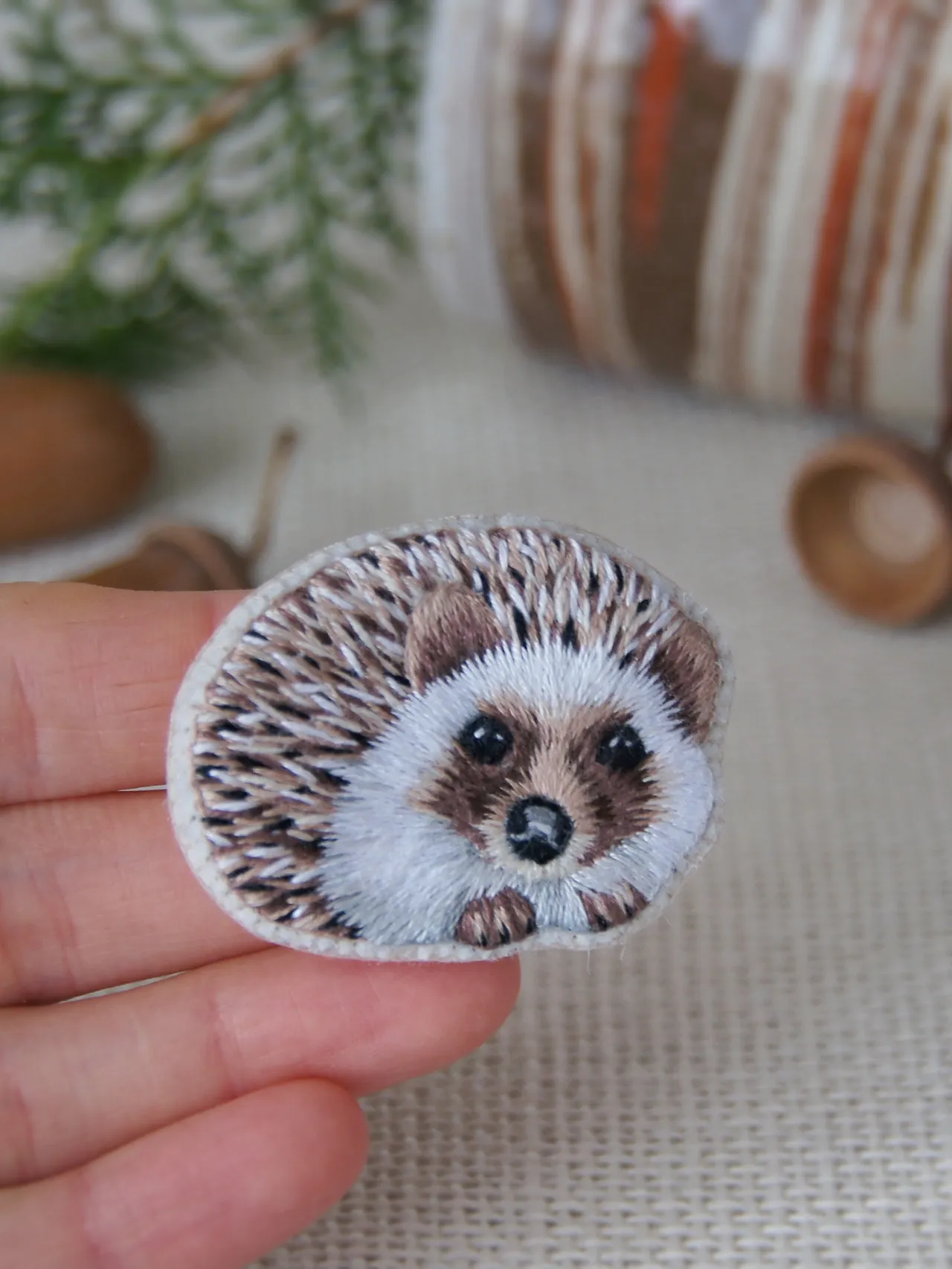 Pure hedgehog charm! 🦔♥️
This spiky little one is one of my early works. Yes, he’s got plenty of "quills," but don’t worry—they’re 100% prick-free (tested and approved!) 😃
This little hedgehog has found his forever home, but I’m keeping this photo as a sweet memory.