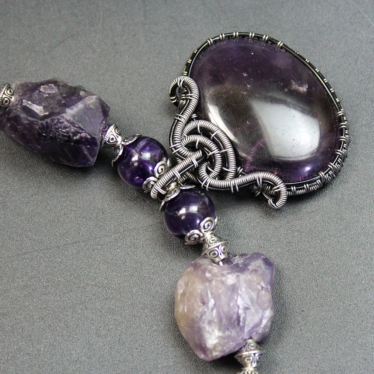 Handmade Wire jewelry. Wire Wrapped Stone Pendant.