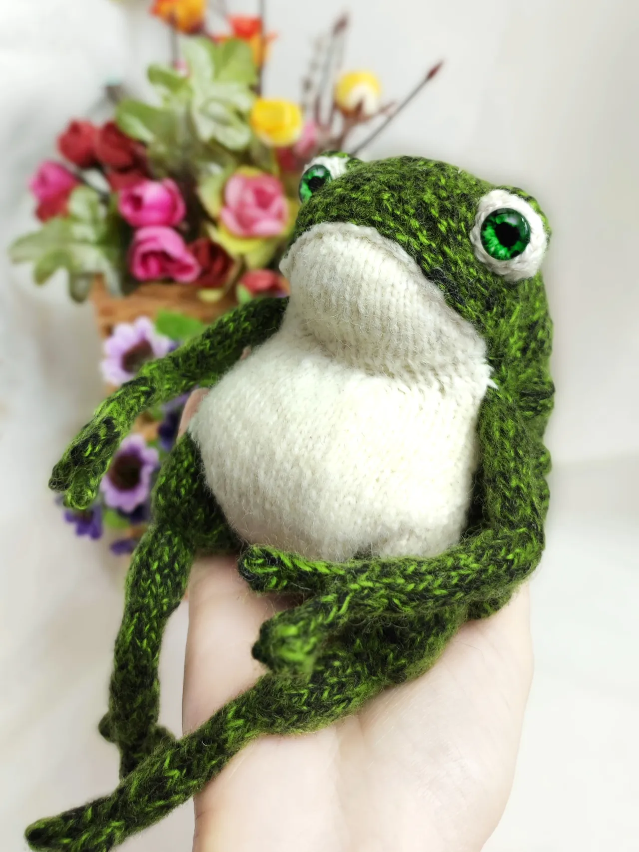 Green frog Animals stuffed Amigurumi


#amigurumi #handmade #stuffedanimals #pluchtoys #cuteflog #funny #knittedtoys