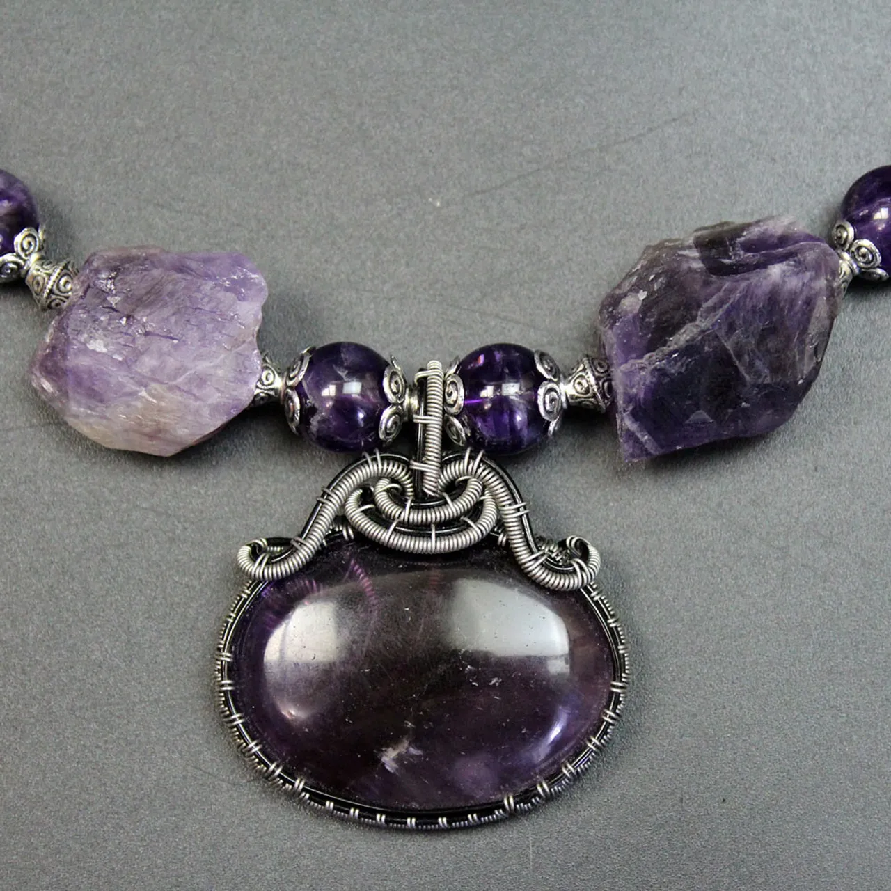 Handmade Wire jewelry. Wire Wrapped Stone Pendant.
