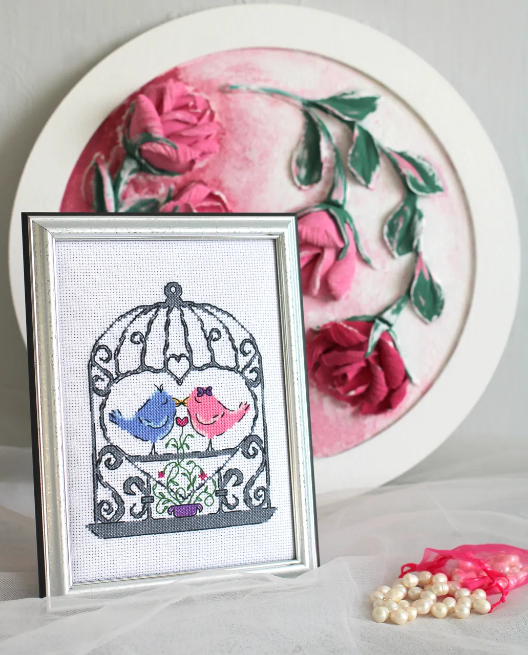 I love how such cute little things create comfort in the house ♥