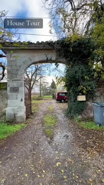 Tour of this 18th Century Mansion, that we are trying to restore #renovation #renovationproject #firsttimehomebuyer #abandonedhouse #movingabroad #chateau #restoration #southoffrance