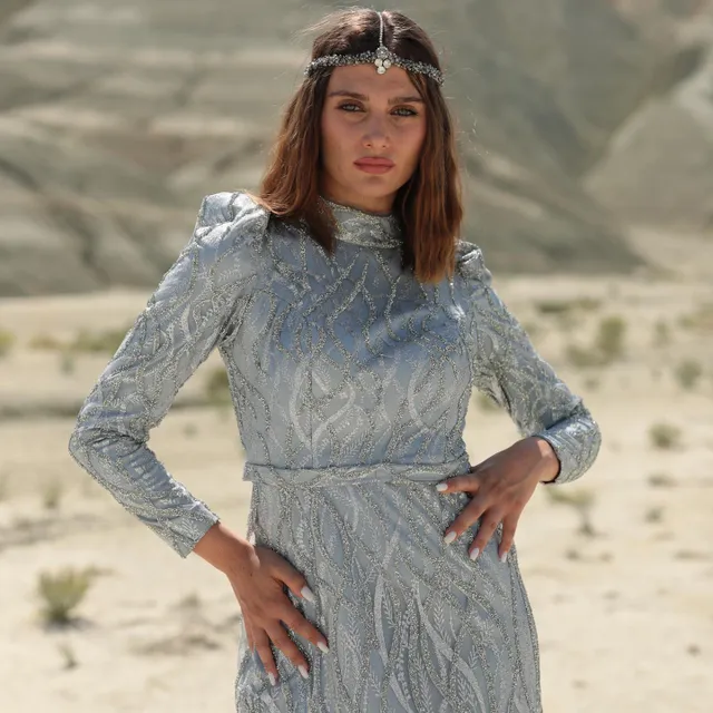 Sima Abiye💕
Gözalıcı ışıltılarıyla çok özel kalem tasarımımız tüm zarif renkleriyle ahunarede💕
Peki sizin favoriniz hangi rengi? seçenekler kaydırmalıda
👉Koşulsuz İade veya Değişim
✈️Ücretsiz & Hızlı Kargo
☎️👉Whatsapp:+90 532 272 57 09
#tesetturabiye #kalemabiye #kalemelbise #tasarımabiye #weddingdress #muslimweddingdress #muslimwear #hijabwear #modestwear #sözelbisesi #nişanelbisesi #davetelbisesi #eveningdressmalaysia #eveningdress#tasarımelbise #eventdress#weddingwear#modestwear #modestclothing #kesfetteyiz#