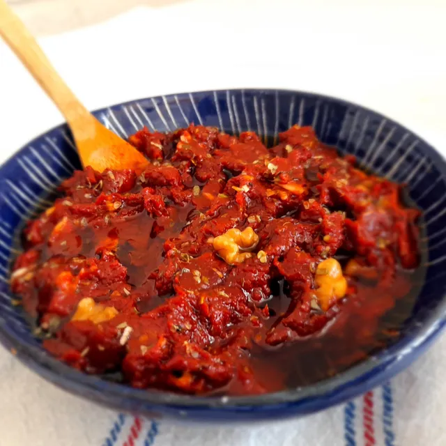 Acuka | Handmade Organic Pepper & Tomato Paste with Walnut, Olive Oil, Garlic
Shop Now at sofra369.com

#appetizer #appetizers #tomatopaste #pepperpaste #breakfastspread