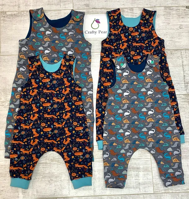 Our Autumn rompers are super soft and available in Fox 🦊 and Dinosaur 🦕 from 0-3m up to 3-4 years #shoplocal #madeinlondon🇬🇧 #handmadeuk #dinosaurfabric #dinosaurromper #dinosaurdungarees #foxfabric #foxromper #foxdungarees #childrensclothes #handmadechildrensclothes . #madeingreenwich #solocraftfair #deptforddoesart