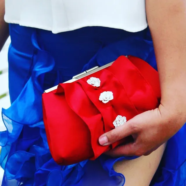 ❤️🇺🇸
.
.
.
#4ofjuly #4 #independent #usa #independenceday #redwhiteandblue #happy4th #i❤️usa #etsyshop #etsy #julyfashion #julywedding #summerwedding #redclutch #redpurse #customclutch #customwedding #personalizedgifts #bridesmaids #bridalclutch #bridesmaidsgift #personalizedclutch #uniquegift