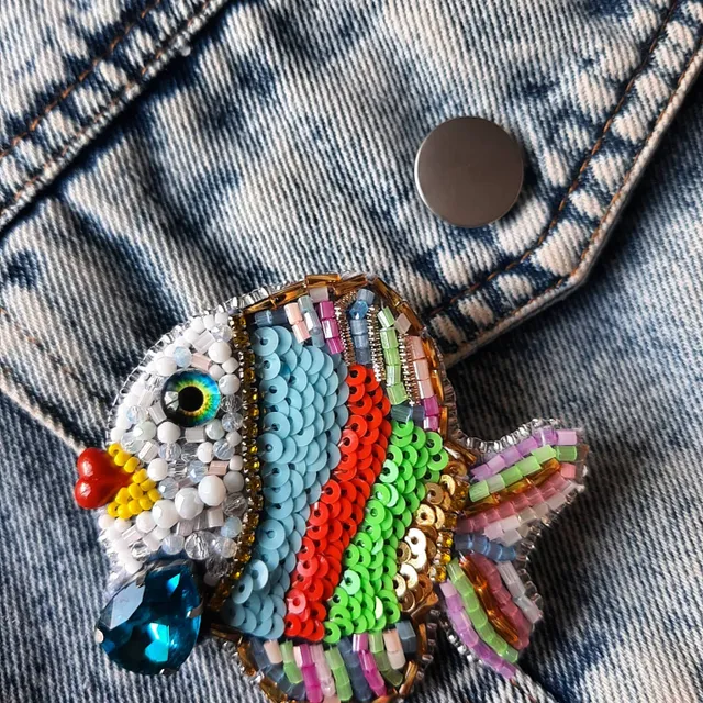 Новая рыбонька в наличии. Разнообразные оттенки  смотрятся шикарно на любом фоне. Хороший подарок себе и близким. Доступна к приобретению, доставка бесплатная.
#купитьброшьизбисера #купитьброшьукраина #купитьброшь #купитьброшьвподарок #купитьброшьспайеток #куппитьброшьсвоимируками #купитьвышитуюброшь #купитьброшьхендмейд #buyhandmadebrooch #buybeadedbrooch #buybrooch 
#брошьвышивка #брошьбисер

Пишите в Директ. Отправлю каталог наличия и цены.
🇺🇦🇺🇦🇺🇦Для заказа по Украине 
https://shafa.ua/member/olgashulgina20
И https://shulginaolga2.crafta.ua/
🌏🌏🌏🌎🌎🌎🌍🌍🌍🌍🌍🌍Доставка в другие страны 
https://www.etsy.com/shop/DigiUniquePrintBox?ref=seller-platform-mcnav