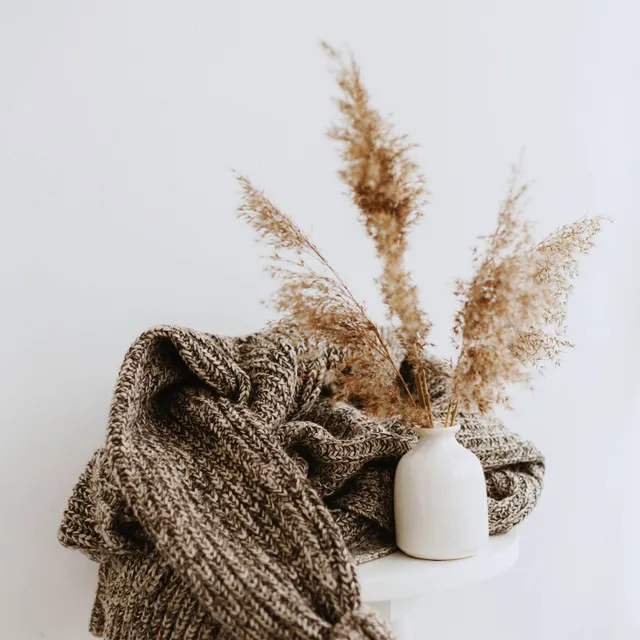 Fragrances of SPRING in the air 🌾
Is it just me or are you also craving to take off your winter clothes already??
.
.
.
.
.
.
.
.
.
.
.
#springiscoming #studiomoments 
#springplants 
#mydomaine 
#homeliving 
#winterclothes 
#myday