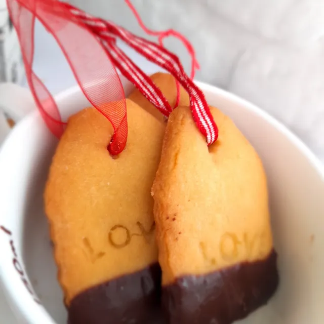 ✈️🌍 Worldwide Shipping
Coffee & Tea Side Gingerbread Cookies
Shop Now Online on sofra369.com

#sofra369 #teacookies #coffecookies #homemadecookies #chocolatecookies
