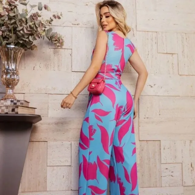 Brazilian fabrics made a great difference.
.
.
.
.
#fashionwomen 
#brazilianfashion 
#fashionboutique