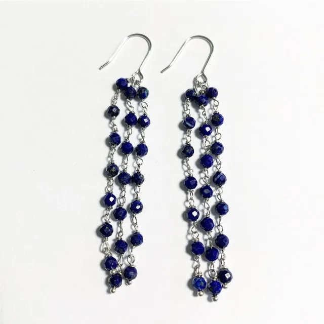 Saul pleureurs bleu
블루 버드나무 
Earrings 
Lapis lazuli 
Silver + 18k white gold plated 
I
o
h
c
o
Ë
s
n
i
m
#earrings #lapislazuli #saulpleureur #bleu #blue #jewelry #bluejewelry #라피스라줄리 #샹들리에 #chandelier #청금석 #디자이너 #iohcoesnim_lapislazuli
