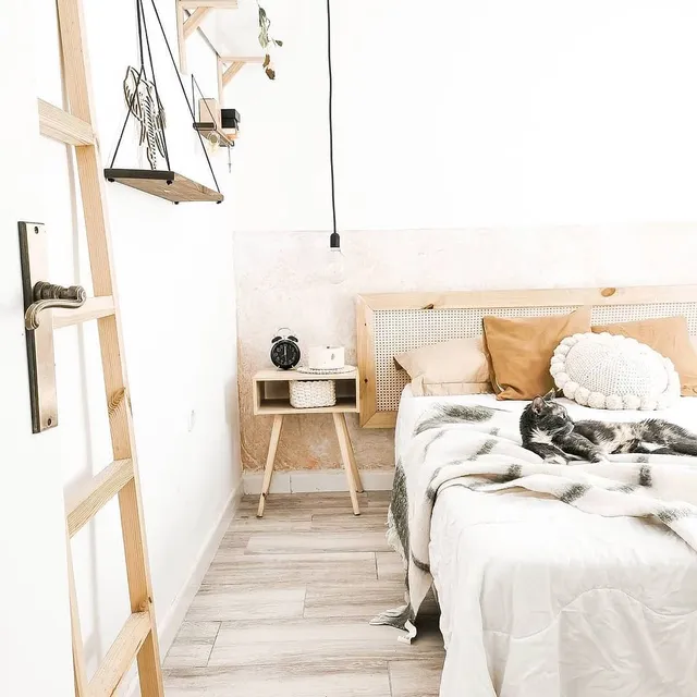 Some people look for a beautiful place, others MAKE a place beautiful. Such an inspiring & cozy bedroom designed by @laalegriademicasa ! 
We love the color combination, light tones and the way our products fits perfectly on the wall from left 😀 
.
.
.
.
.
.
.
.
.
.
#simplystyleyourspace 
#apartmenttherapy
#bedroomdecor #home
#bohochic #shopsmall
#mydomaine #modernbohemian
#interiorinspiration
#sustainableliving
#handcrafted #interiorstyling
#handmade #thatdarling
#homesweethome
#sodomino #scandiboho
#interiordesignblogger