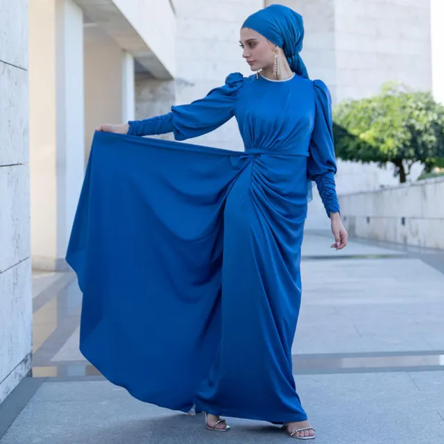 Lavin Abiye😍
Fiyat: 1200 TL (≈66 €) 💳
Hatlarınıza zarif bir silüet kazandıran ipek saten harika tasarım ahunarede
İlk alışverişinize özel 150₺ indirim ❤️
36-44 Beden Aralığı 💃
4 renk seçeneği (Sağa Kaydırın) 🌈
Türkiye ve Tüm Dünyaya Hızlı Kargo 🛩
Kredi Kartına Taksit İmkanı

Lavin Hijab Evening Dress😍
Price: 65€ 
38-44 EU Sizes Available
4 Color Option 🌈
Wordwide Express Delivery 🚚 
#tesettürabiyemodelleri #hijabfashion #hijablove #tesetturbutik #tesetturnisanlik #hijab #weddingdress #muslimweddingdress #hijabwear #tasarımabiye #eveningdress #eventdress