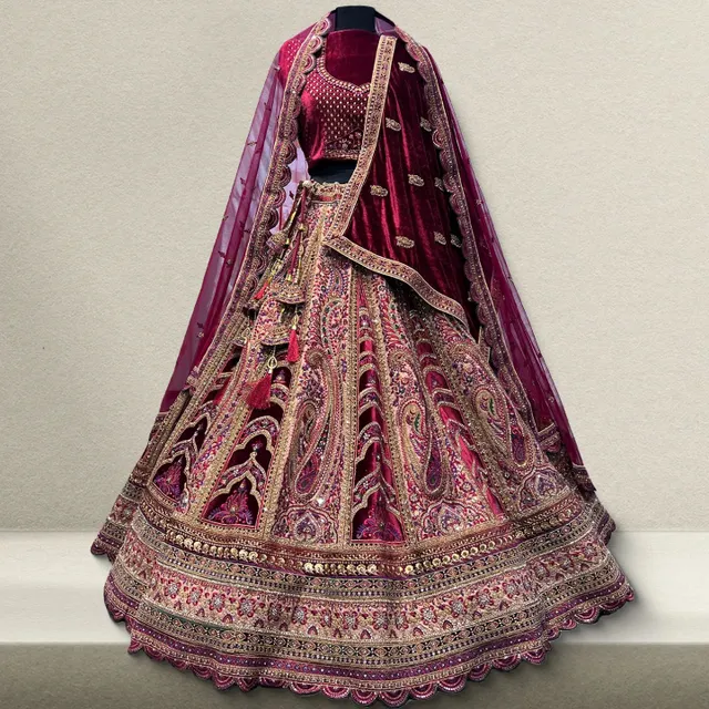 #LEHENGA #lehenga #lehengacholi #lehengacollection #lehengadesign #lehengalove #weddinglehenga #receptionlehenga #engagementlehenga #doubledupatta #bridallehenga #bridallehengacholi #maroonlehenga #maroonlehengacholi #maroonvelvetlehenga #maroonvelvetlehengacholi