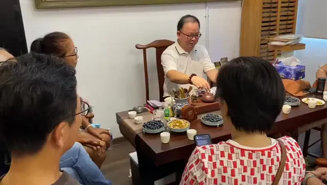 Explore PuEr, Shou & Sheng, as well as little tangerine PuEr tea at our tearoom.

National Day and Mid Autumn Festival are around the corner. Do get more OVP Tea with great promotions!