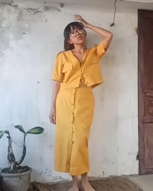Our team can customize any design you admire 😊 
Just drop your measurement body or your bra size + your regular size. 
We will do the rest of it to make sure your new items will fits the best on you .
♥️♥️♥️♥️
15% discount at this moment 
#handmade #customizeclothes
#custom #tailors #love #service
 @etsy #etsyseller
#bellahashop #lovetailoring
