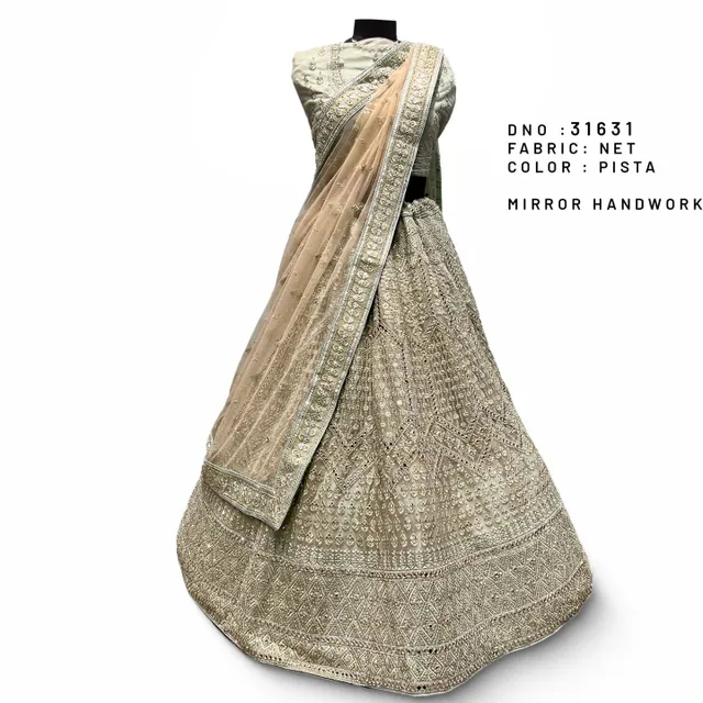 #lehengacholi #lehengadesign #lehengacollection #weddinglehenga #receptionlehenga #engagementlehenga #girlishlehenga #bridesmaidlehenga #mirrorworklehenga #pistachiolehenga