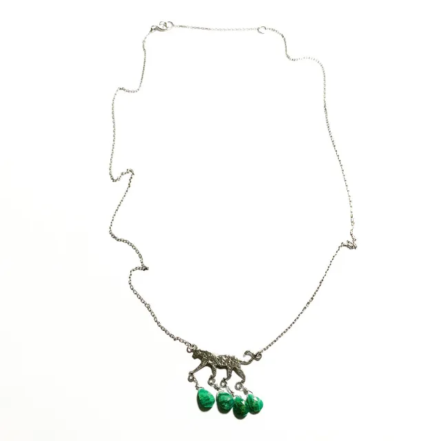 Amazonite rain 
Leopard sous la pluie
아마조나이트 비속의 레오파드
#비가와도괜찮아
I
o
h
o
Ë
s
n
i
m
#leopardsouslapluie #bouclesdoreille #earrings #amazonite #green #hotsummer #vivid #아마조나이트 #이어링 #귀걸이 #주얼리 #이오코에스님주얼리 #이오코 #아마조나이트비속의레오파드 #그린 #초록 #여름 #레오파드 #표범초식레오파드 #스토리주얼리 #leopardherbivore #iohcoesnim_amazonite