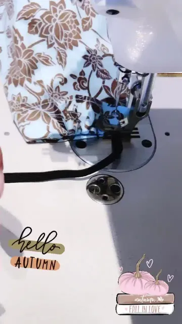 #facemask #style #autumnfashion #etsydesigner #etsyshop #etsyseller #etsy #independentartist #etsysellersofinstagram