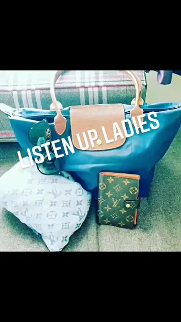 Longchamp all the way! Everyone looks classy with it. But make sure it works for you. Find it on www.luxurybagheaven.com Longchamp shop tab #weekend #longchamp #longchamplepliageclub #longchamplepliage #longchamp #bestbag #listenup #paris #london #longchampbackpack